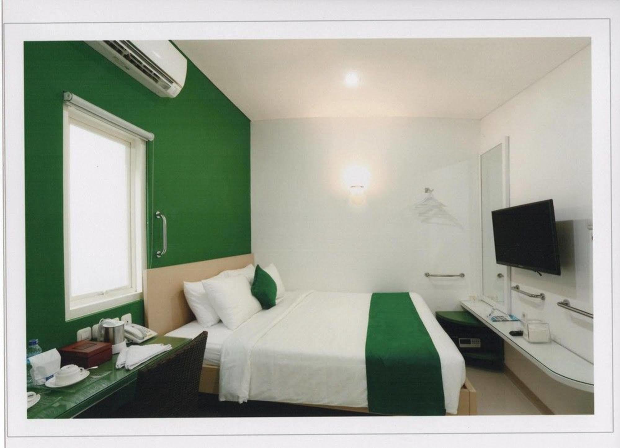 Ara Inn Bed And Breakfast By Ecommerceloka Кута Экстерьер фото